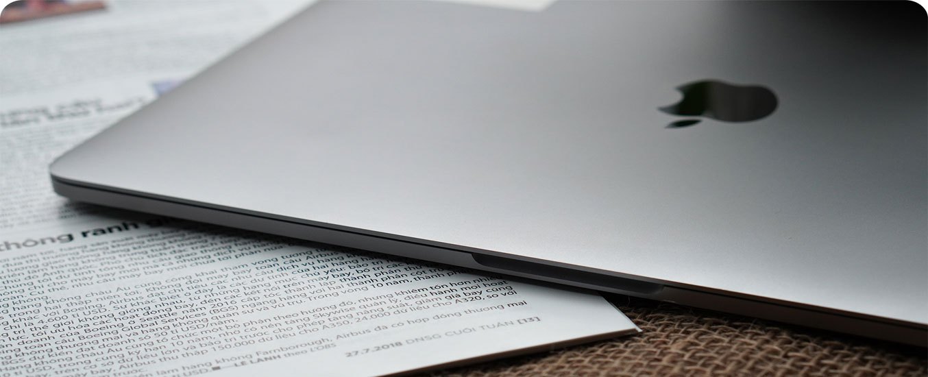Laptop Apple Macbook Pro i5 13.3 inch MXK32SA/A 2020 hình 1